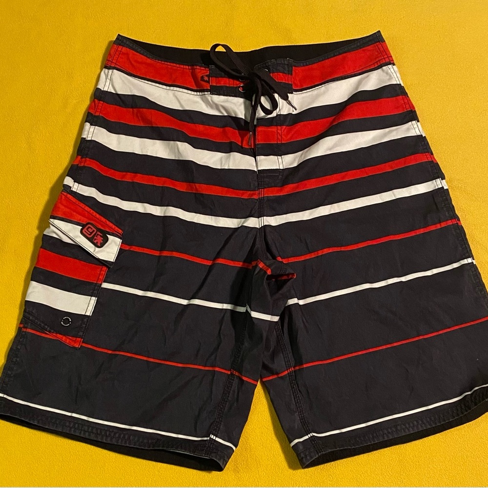Gotcha Board Swim Shorts
Plaid, Black, red & white